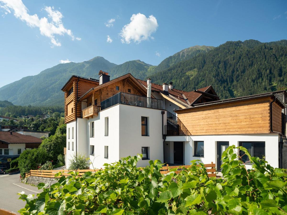Schneggnheisl Panoramaappartements Sautens Exterior photo